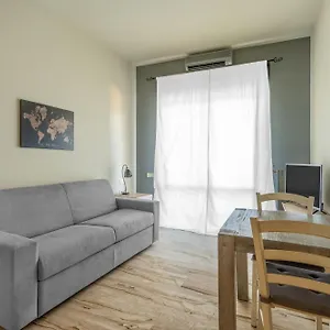 Mi Casa Fraschini , ميلان إيطاليا